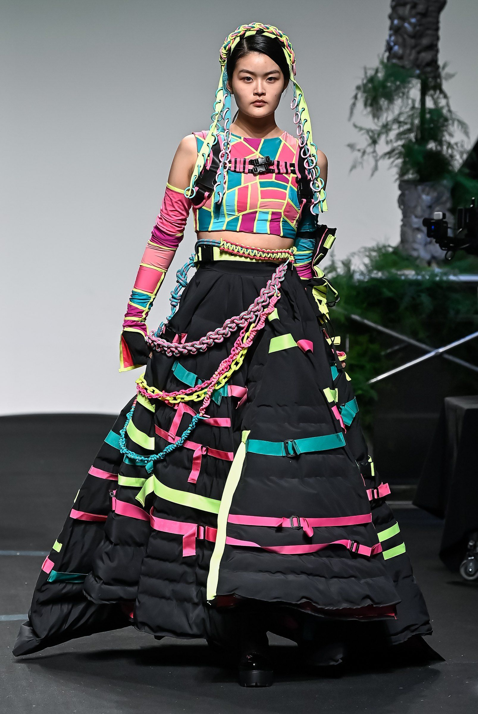 Look 01 walking: patchwork top, hooded braid, quilted taped ball skirt
